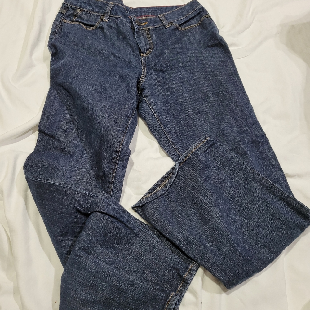 (784) Talbott Women Jean's, Blue, waist measures 15inch across,
